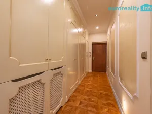 Prodej bytu 4+kk, Mariánské Lázně - Úšovice, Zeyerova, 116 m2