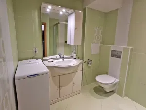 Pronájem bytu 2+kk, Praha - Černý Most, Bryksova, 39 m2