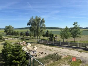 Pronájem skladu, Měník, 5000 m2