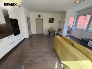 Prodej bytu 3+kk, Pelhřimov, Habrová, 70 m2