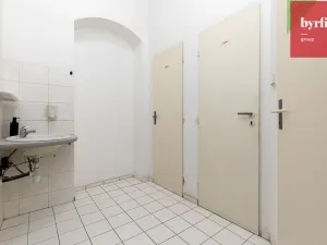 Pronájem kanceláře, Opava, Dolní náměstí, 27 m2