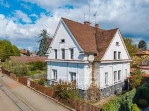 Prodej vícegeneračního domu, Chlumec nad Cidlinou, Máchova, 216 m2
