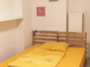 Pronájem bytu 1+kk, Praha, Sokolovská, 30 m2