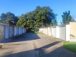 Pronájem garáže, Hradec Králové, U Kavalíru, 17 m2