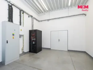 Prodej výrobních prostor, Pardubice - Staré Čívice, U Panasonicu, 5179 m2