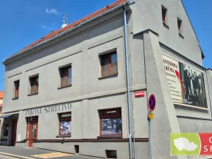 Prodej obchodního prostoru, Slaný, Vinařického, 74 m2