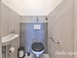Pronájem bytu 2+kk, Moravany, Višňová, 61 m2
