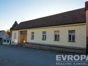 Prodej rodinného domu, Břeclav - Poštorná, Celnice-středisko služeb, 120 m2