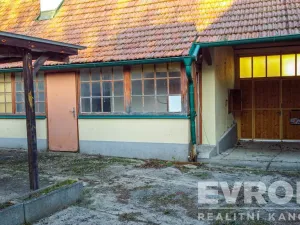 Prodej rodinného domu, Břeclav - Poštorná, Celnice-středisko služeb, 120 m2