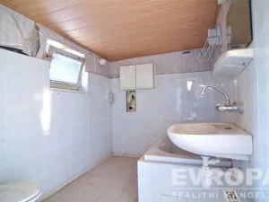 Prodej rodinného domu, Břeclav - Poštorná, Celnice-středisko služeb, 120 m2