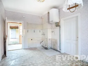 Prodej rodinného domu, Břeclav - Poštorná, Celnice-středisko služeb, 120 m2