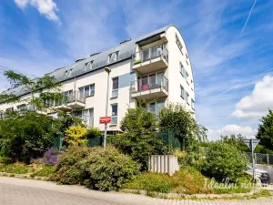 Pronájem bytu 2+kk, Praha - Kbely, Pod Nouzovem, 57 m2