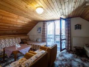 Prodej rodinného domu, Pnětluky - Konětopy, 248 m2