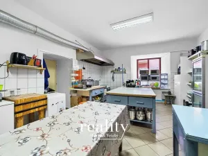 Pronájem obchodního prostoru, Znojmo, Horní náměstí, 115 m2