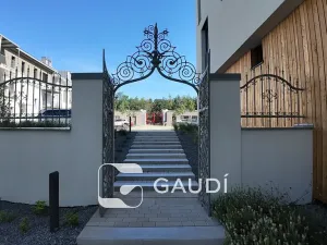 Pronájem bytu 1+kk, Praha - Hrdlořezy, Mezitraťová, 37 m2