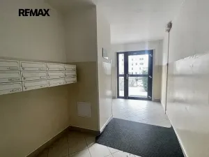 Pronájem bytu 1+1, Praha - Modřany, Botevova, 29 m2