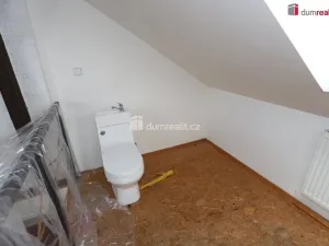 Prodej bytu 2+1, Karlovy Vary, Vítězná, 110 m2