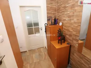 Prodej bytu 2+1, Karlovy Vary - Drahovice, Vítězná, 68 m2