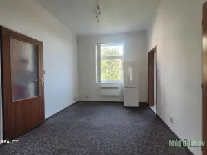 Pronájem bytu 3+1, Praha - Kobylisy, Nad záložnou, 85 m2