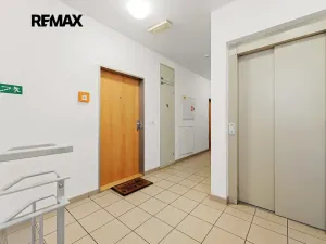 Prodej bytu 3+kk, Praha - Kyje, Sicherova, 79 m2