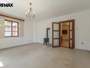 Prodej rodinného domu, Čečelice, Dlážděná, 450 m2
