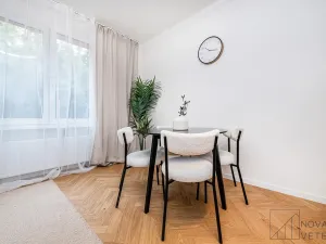 Pronájem bytu 2+kk, Praha - Vršovice, Jakutská, 41 m2