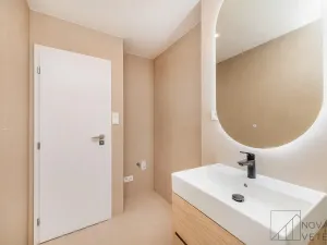 Pronájem bytu 2+kk, Praha - Vršovice, Jakutská, 41 m2
