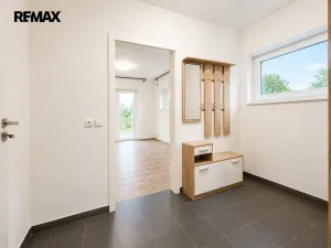 Pronájem bytu 1+kk, Stěžery - Stěžírky, 28 m2