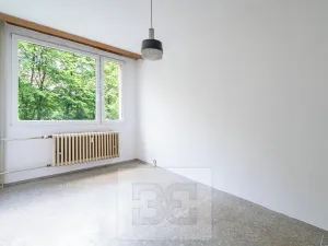 Pronájem bytu 3+1, Praha - Kobylisy, Kyselova, 64 m2