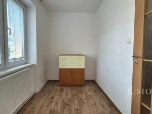 Pronájem bytu 2+kk, Písek, Nádražní, 32 m2