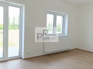 Prodej bytu 2+kk, Hevlín, 69 m2