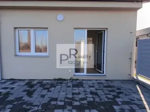 Prodej bytu 2+kk, Hevlín, 69 m2