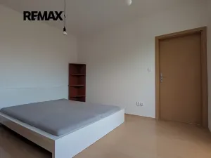 Pronájem bytu 2+kk, Praha - Újezd nad Lesy, Račiněveská, 51 m2