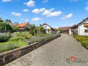 Prodej rodinného domu, Lhotka, Radoušská, 450 m2