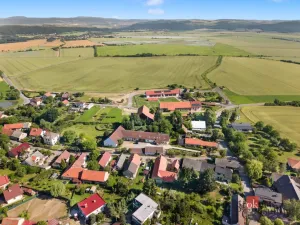 Prodej rodinného domu, Lhotka, Radoušská, 450 m2