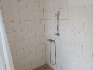 Pronájem bytu 1+kk, Ústí nad Labem - Předlice, Prostřední, 42 m2