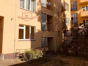 Pronájem bytu 1+kk, Praha - Vršovice, Tolstého, 26 m2