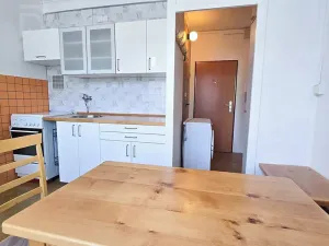 Pronájem bytu 1+1, Praha - Letňany, Dobratická, 31 m2