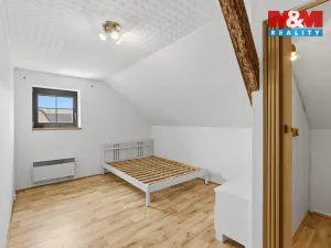 Prodej rodinného domu, Kněževes, U haldy, 155 m2