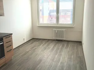 Pronájem bytu 2+kk, Praha, Bryksova, 40 m2