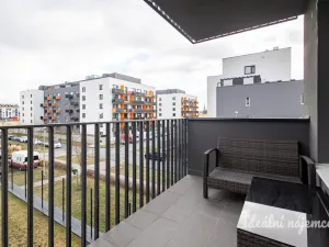 Pronájem bytu 2+kk, Praha - Vysočany, Strnadových, 50 m2