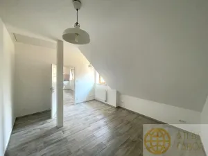 Pronájem bytu 2+kk, Tábor, Převrátilská, 46 m2