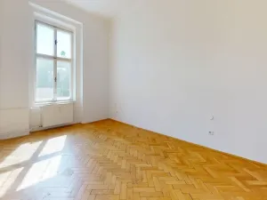 Prodej atypického bytu, Karlovy Vary, I. P. Pavlova, 50 m2