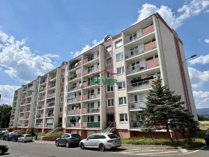 Prodej bytu 3+1, Teplice - Trnovany, V závětří, 75 m2