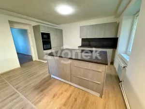 Pronájem bytu 2+kk, Zlín, Kamenná, 63 m2