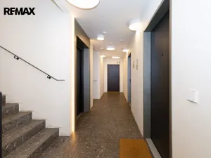 Pronájem bytu 1+kk, Praha, Smrčkova, 32 m2