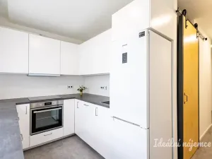 Pronájem bytu 4+1, Praha - Kamýk, Rytířova, 83 m2