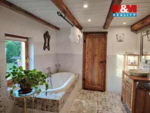 Prodej rodinného domu, Milhostov - Hluboká, 168 m2