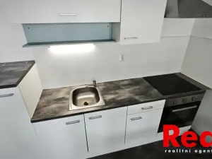 Pronájem bytu 1+kk, Brno, Skorkovského, 30 m2