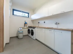 Prodej rodinného domu, Unhošť, Na Lukách, 221 m2